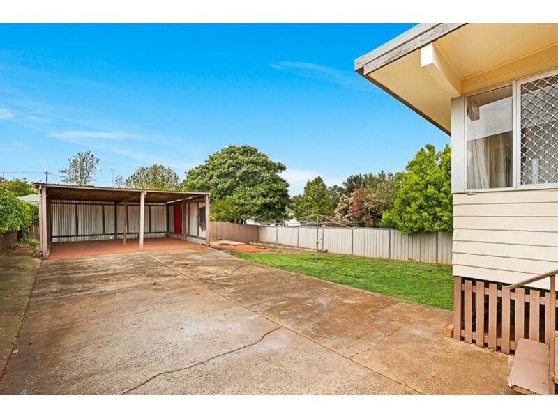 38 Dwyer Street, Harlaxton QLD 4350