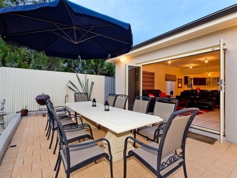 30 Clearview Crescent, Clearview SA 5085