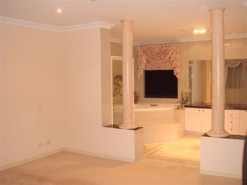 34B Regent Avenue, Mount Pleasant WA 6153