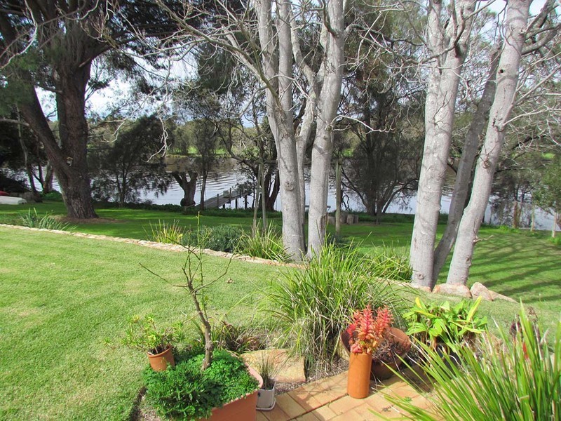 165 West Road, Bassendean WA 6054