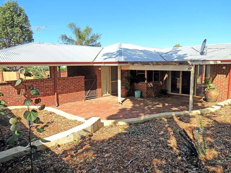 37a Yeovil Crescent, Bicton WA 6157