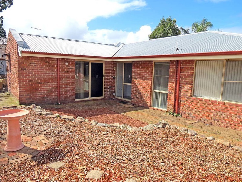 37a Yeovil Crescent, Bicton WA 6157