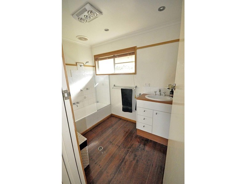 18 Glenmore Street, Kallangur QLD 4503