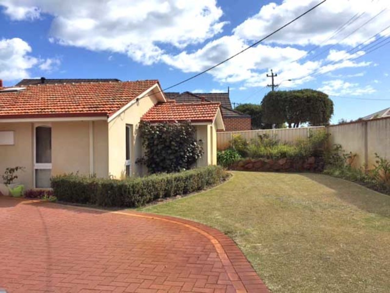 5 Pendine Street, Carine WA 6020