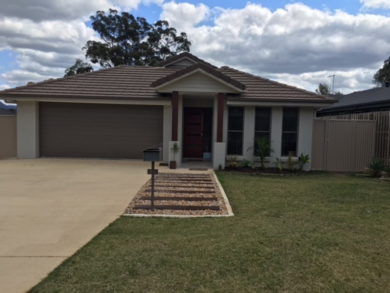 61 Peter Mills Drive, Gilston QLD 4211