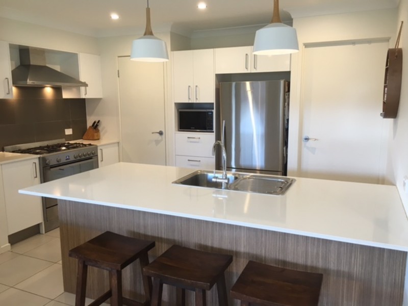 61 Peter Mills Drive, Gilston QLD 4211