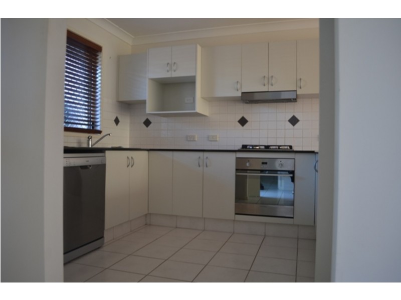 8/12 Promenade Avenue, Robina QLD 4226