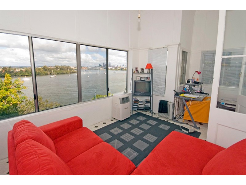 4/35 Hillside Crescent, Hamilton QLD 4007