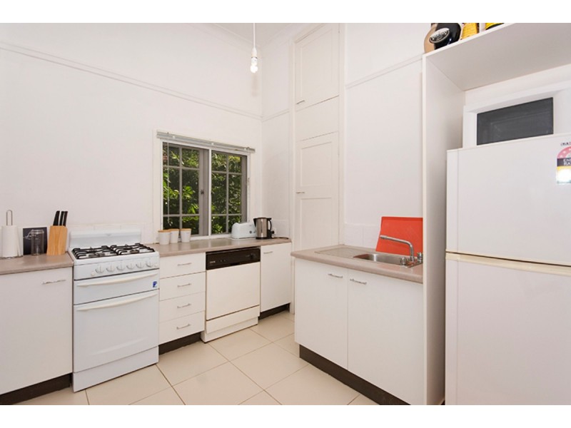 4/35 Hillside Crescent, Hamilton QLD 4007