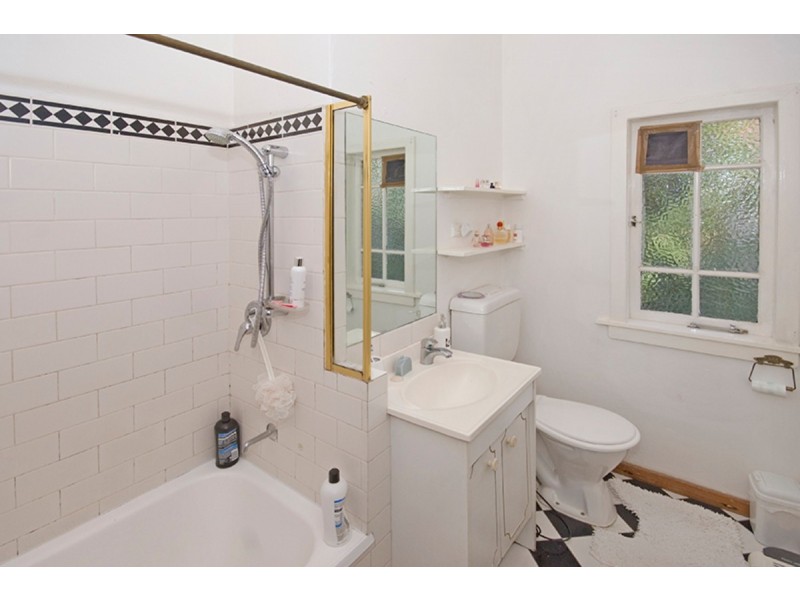 4/35 Hillside Crescent, Hamilton QLD 4007