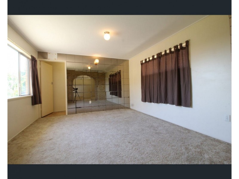 60 Aminya Street, Mansfield QLD 4122