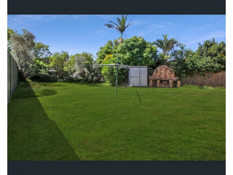 60 Aminya Street, Mansfield QLD 4122