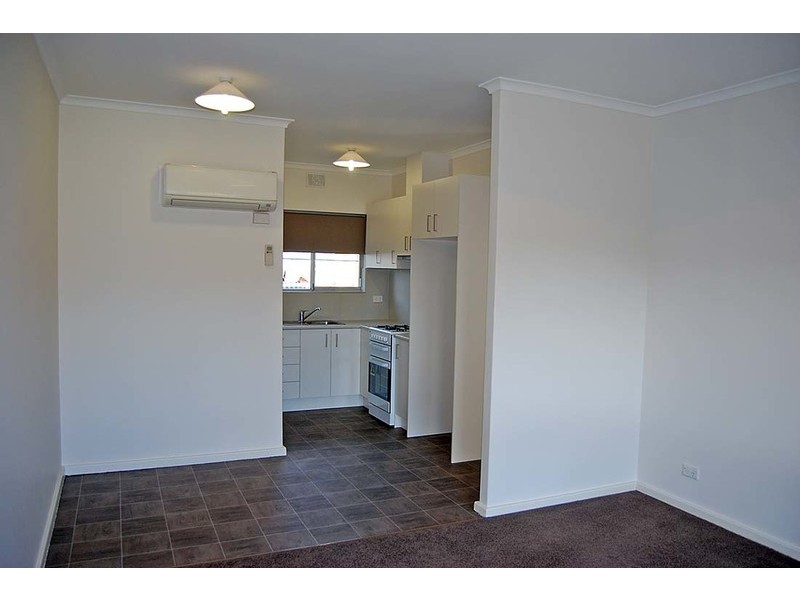 8/32 Evan Avenue, Salisbury SA 5108