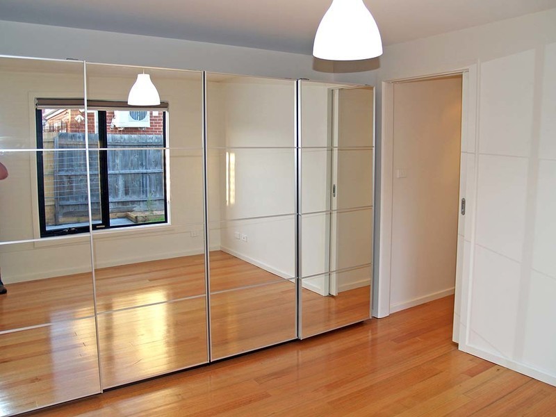 2/20 Pentland Parade, Seddon VIC 3011