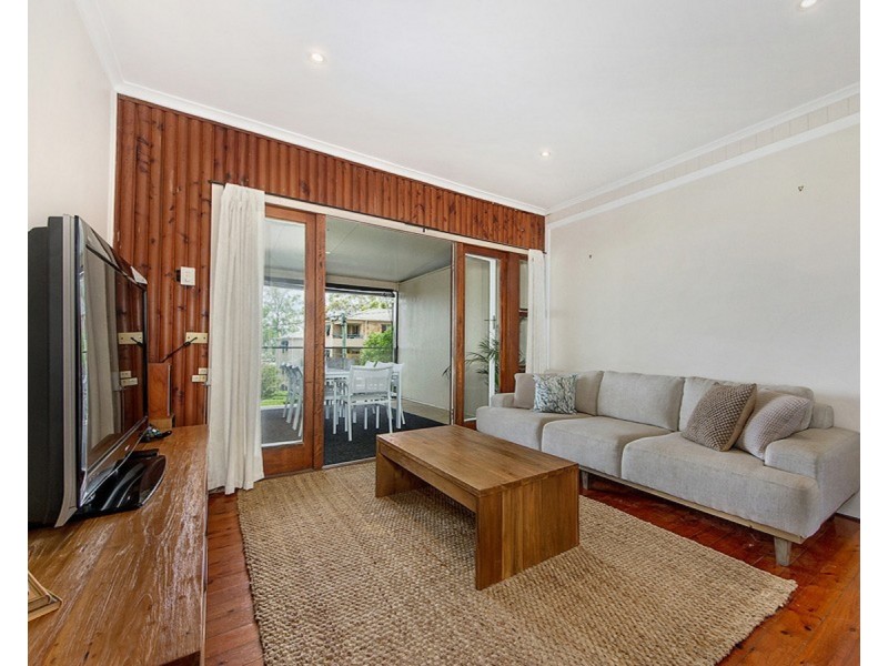 1/70 Hill Avenue, Burleigh Heads QLD 4220