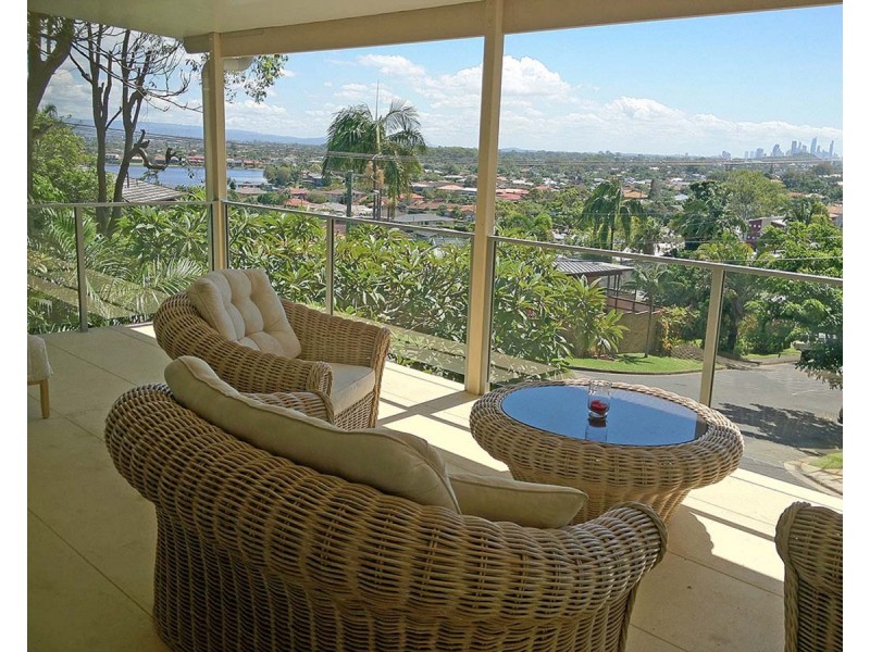 1/70 Hill Avenue, Burleigh Heads QLD 4220