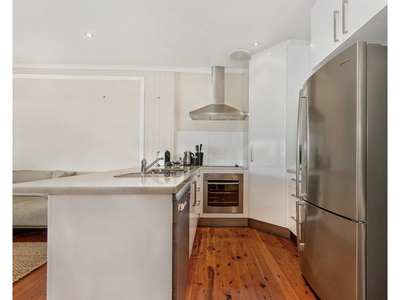 1/70 Hill Avenue, Burleigh Heads QLD 4220