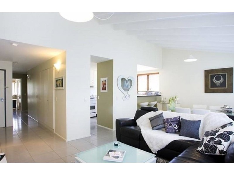 2/28 Ventura Street, Sunrise Beach QLD 4567
