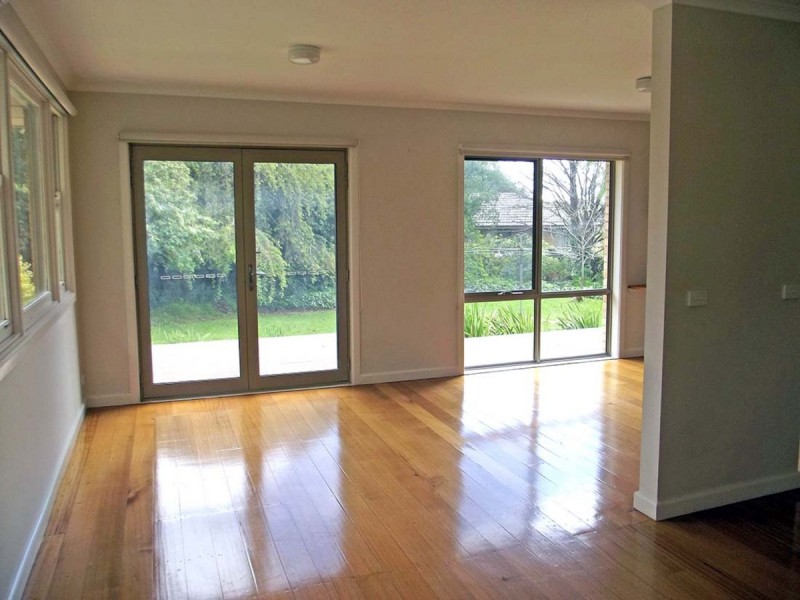 6 Wrixon Street, Romsey VIC 3434