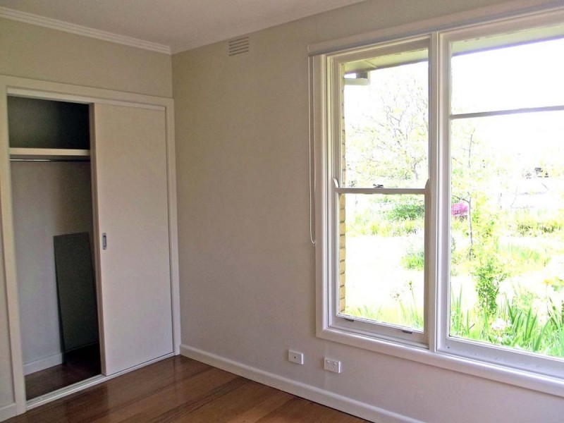 6 Wrixon Street, Romsey VIC 3434