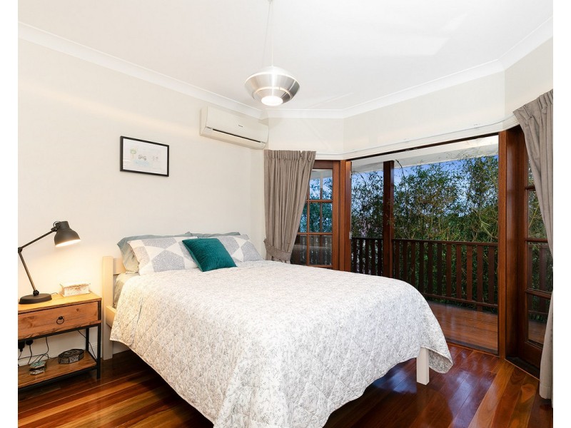 1/17 Newcastle Street, Fairfield QLD 4103