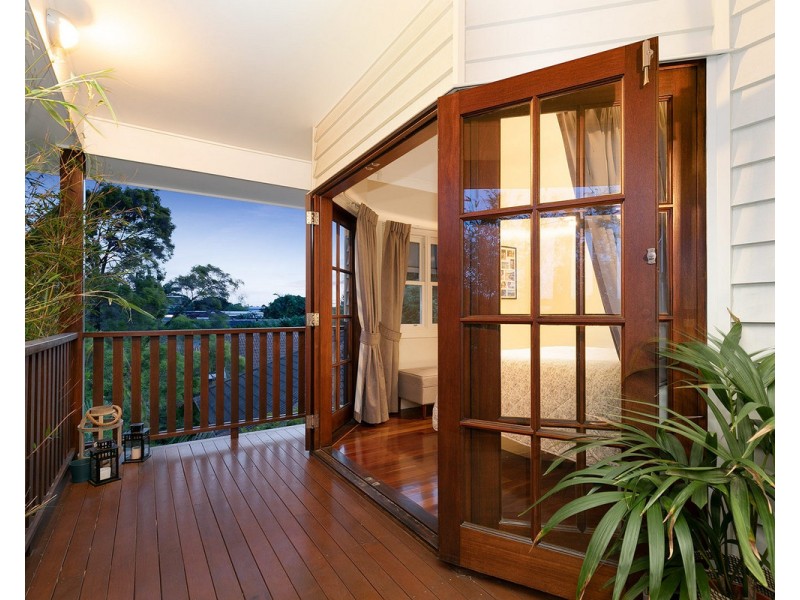 1/17 Newcastle Street, Fairfield QLD 4103