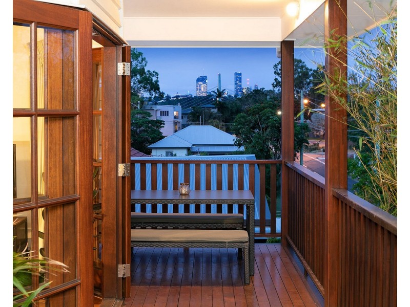 1/17 Newcastle Street, Fairfield QLD 4103