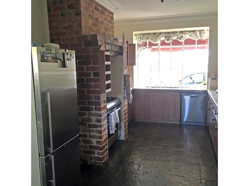 48 West Road, Bassendean WA 6054