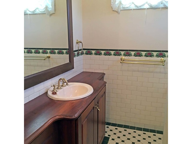 48 West Road, Bassendean WA 6054