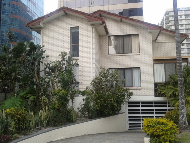 2/9 Riverview Parade, Surfers Paradise QLD 4217