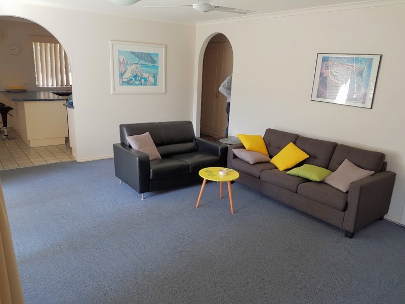 2/9 Riverview Parade, Surfers Paradise QLD 4217