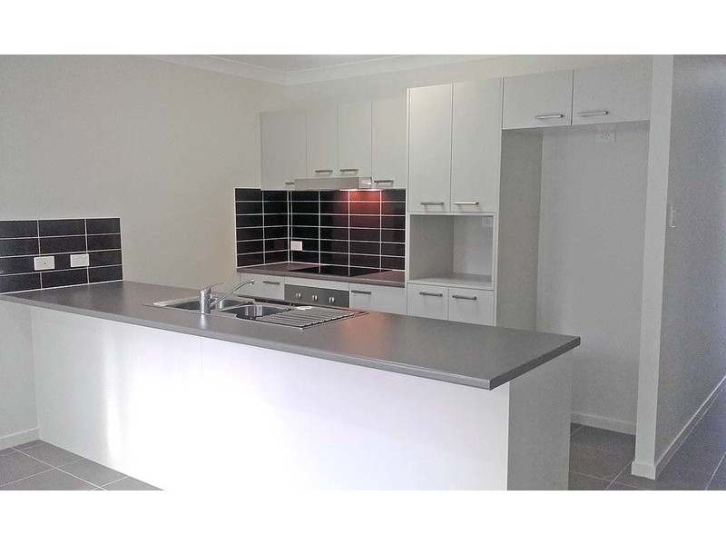 91 Sheaves Road, Kallangur QLD 4503