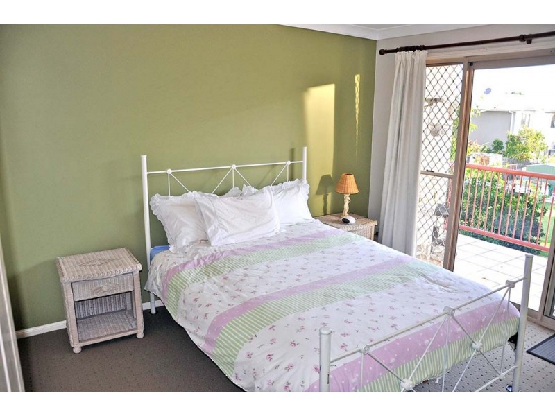 3/19 Griffith Road, Scarborough QLD 4020