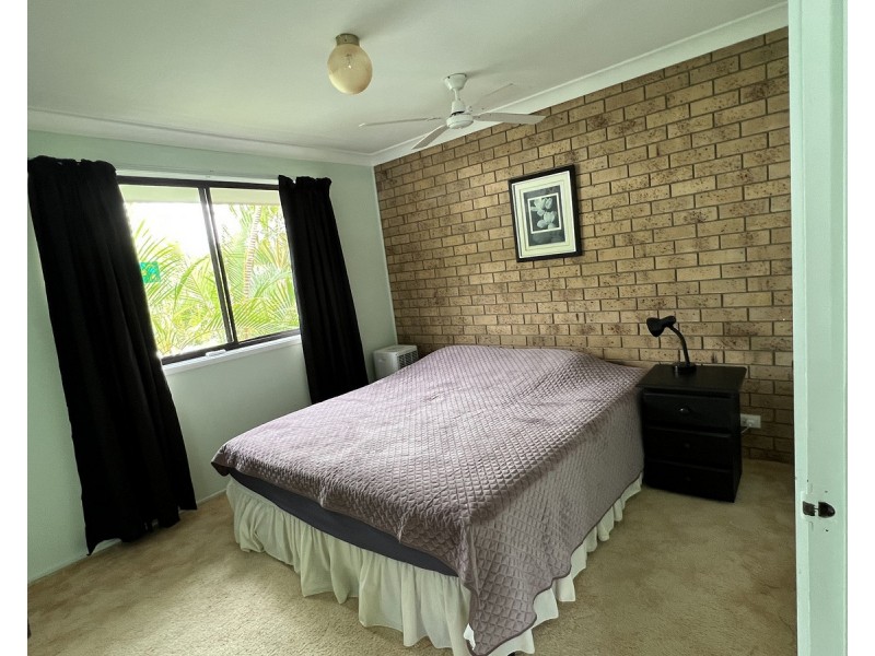 2/52 Musgrave Avenue, Southport QLD 4215