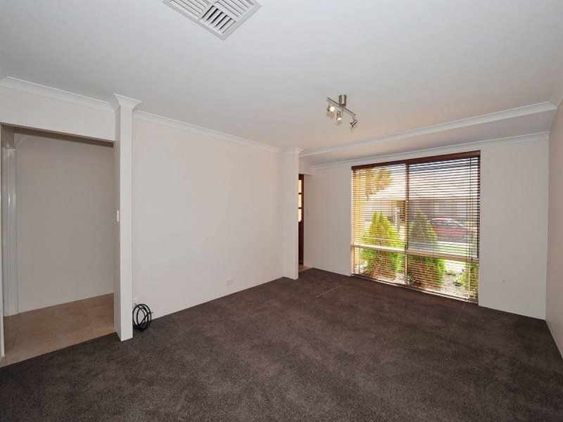 14 Tranquility Way, Halls Head WA 6210