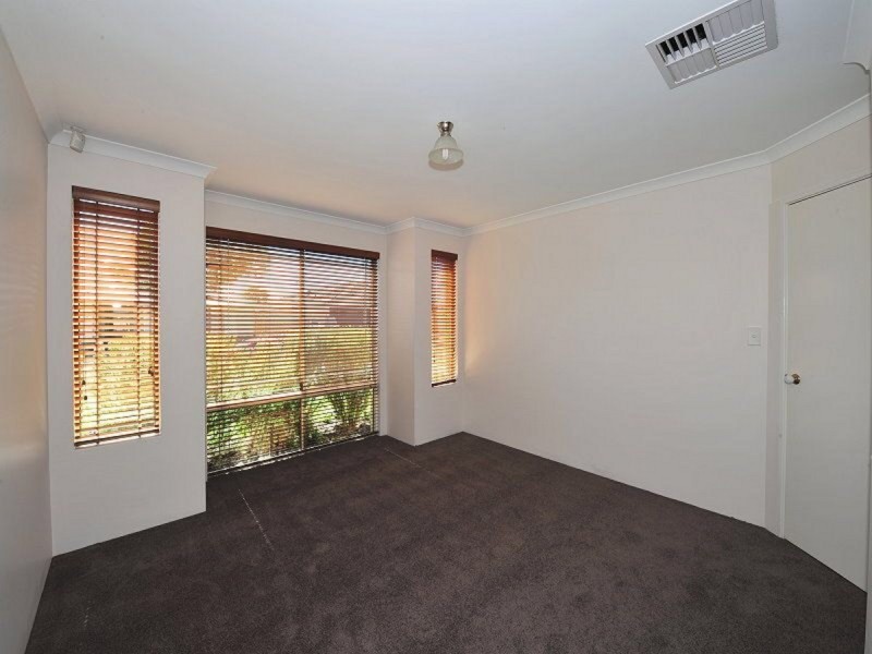 14 Tranquility Way, Halls Head WA 6210