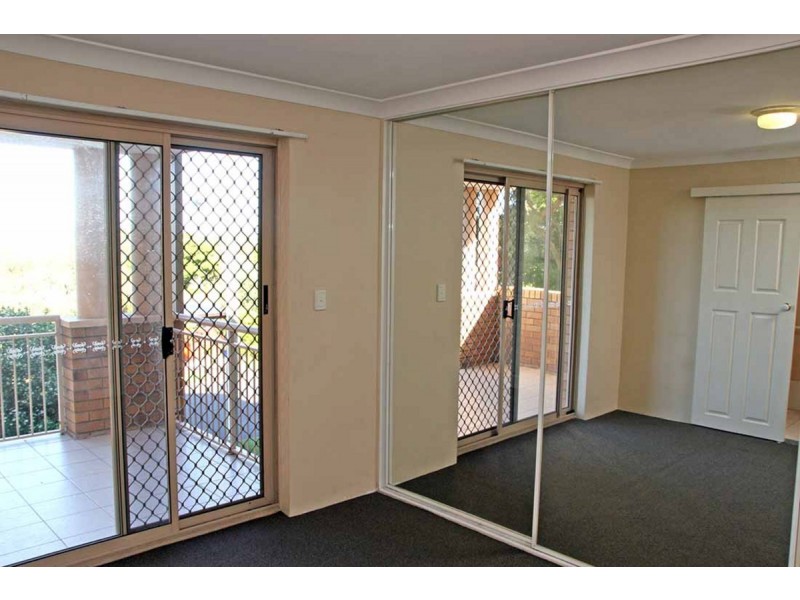 3/52 Crump Street, Holland Park West QLD 4121