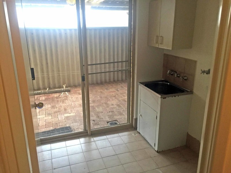 B/6 Manning Rise, Woodvale WA 6026