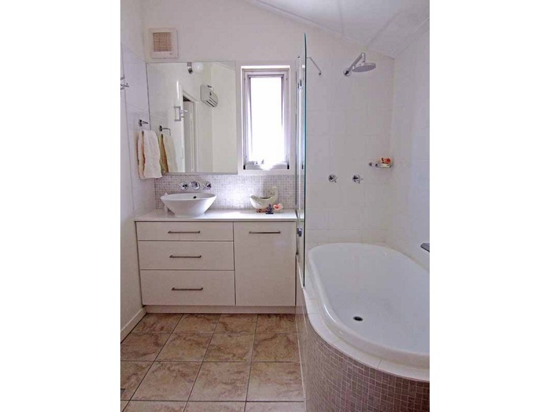 76a Ellen Street, Woody Point QLD 4019
