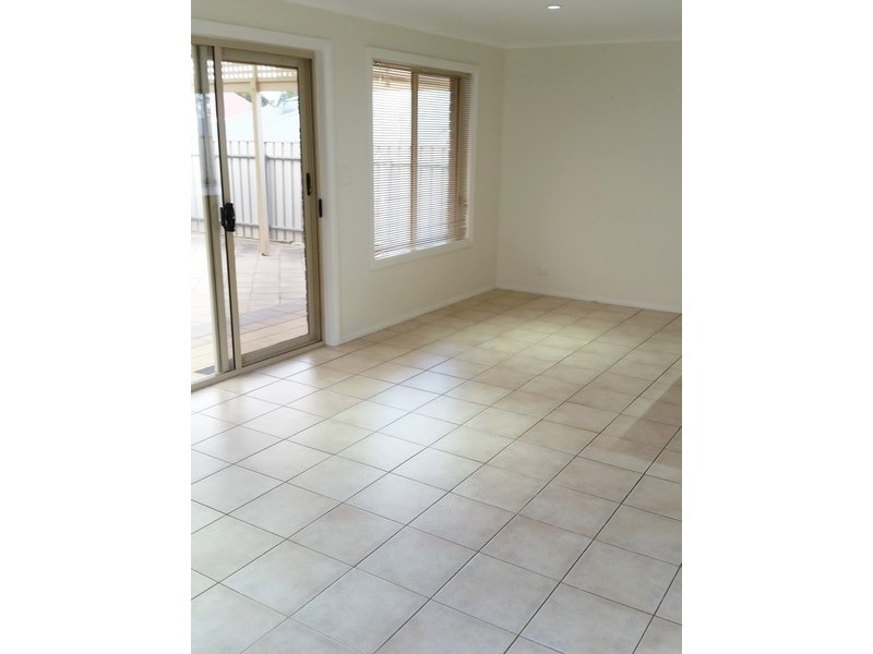 25 Holdfast Drive, Sheidow Park SA 5158