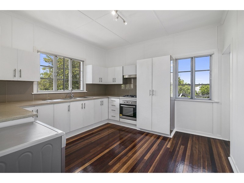 19 Blackwood Street, East Ipswich QLD 4305