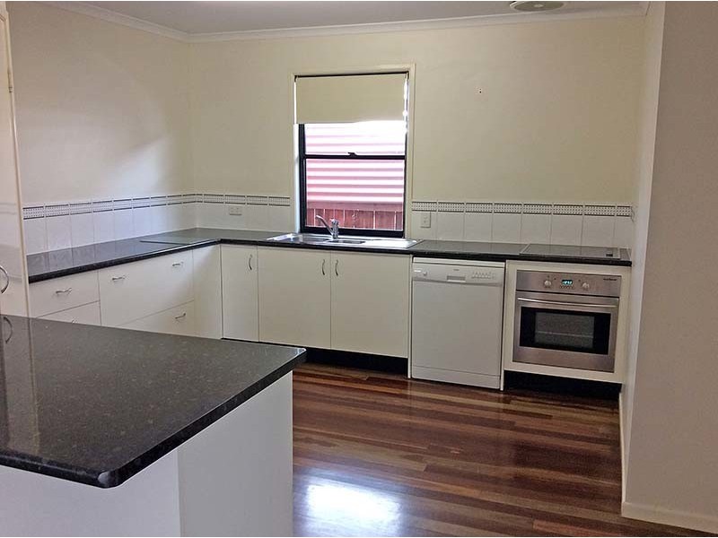 28 Lakedrive Crescent, Marcoola QLD 4564