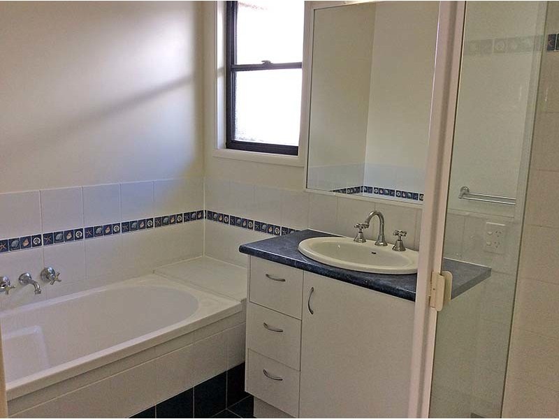 28 Lakedrive Crescent, Marcoola QLD 4564