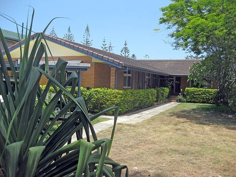 2/24 Bullimah Avenue, Burleigh Heads QLD 4220