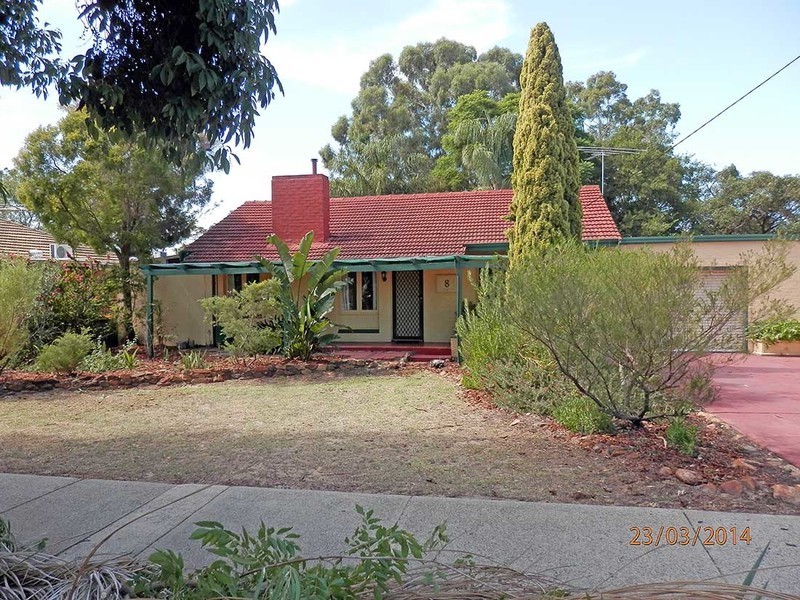 8 Wicklow Street, Thornlie WA 6108