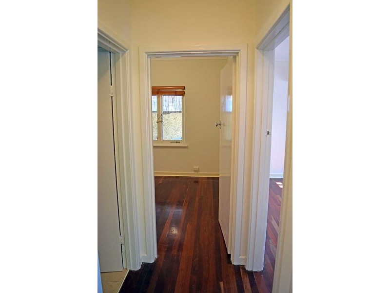 8 Wicklow Street, Thornlie WA 6108