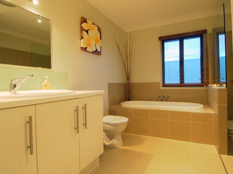 69 Besley Street, Mount Gravatt East QLD 4122