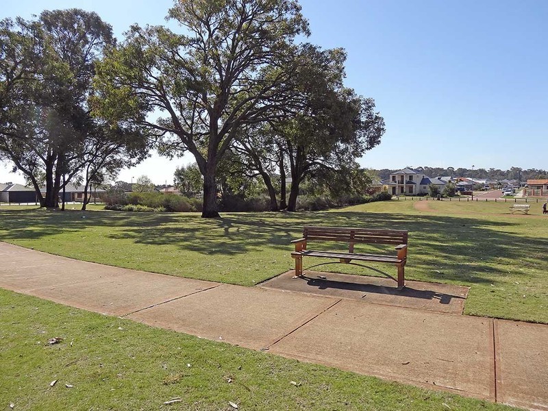 9 Kansas Lane, Hocking WA 6065