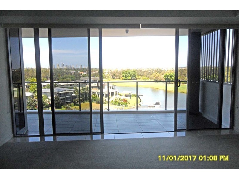 100/135 Lakelands Drive, Merrimac QLD 4226