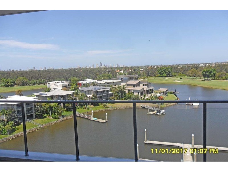 100/135 Lakelands Drive, Merrimac QLD 4226